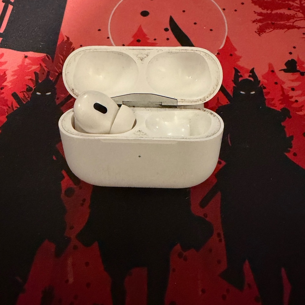White Wireless Earbuds with Charging Case